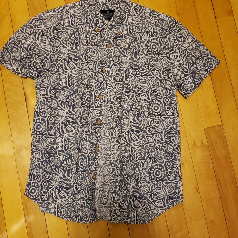 American eagle tropical button up